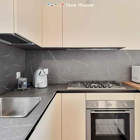 Βίλα Scirocco, Terremarine